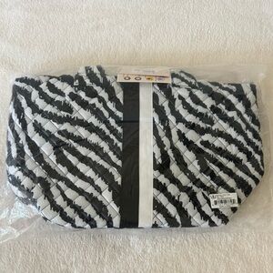 NWT Peloton Oliver Thomas Kitchen Sink Tote (zebra print)